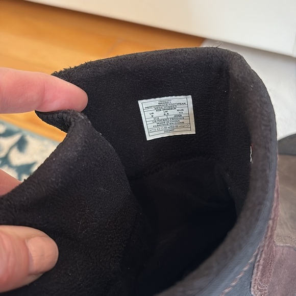 Merrell Fullbench Thinsulate Side Zip Tactical boots in brown suede and black. - Picture 9 of 10